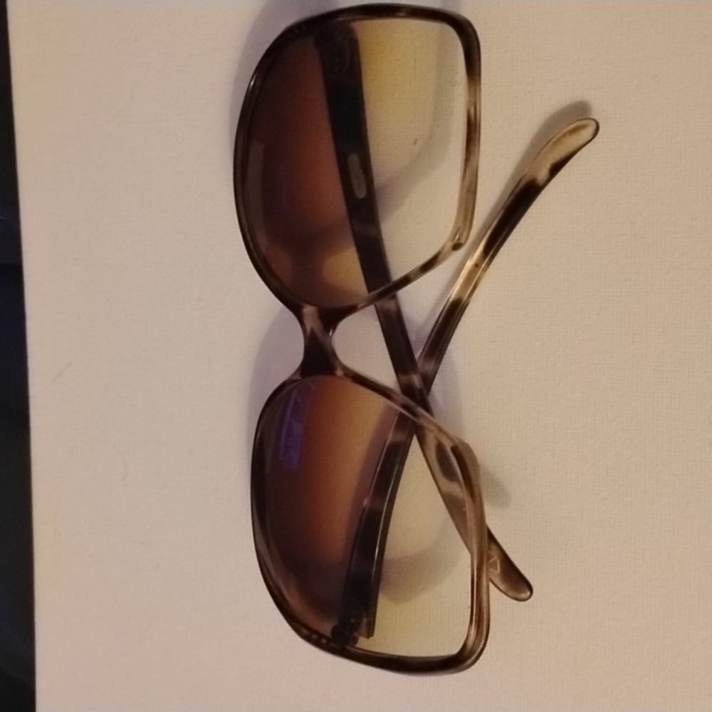 Rare Vintage Oversized Faux Tortoise Sunglasses NOS - Picture 3 of 3